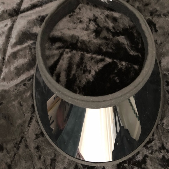 ▪️◼️▪️ Transparent Vinyl Visor Cap // Black▪️◼️▪️ - Picture 2 of 7